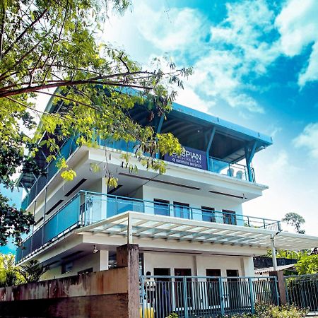 Caspian Beach Resort Alappuzha Buitenkant foto