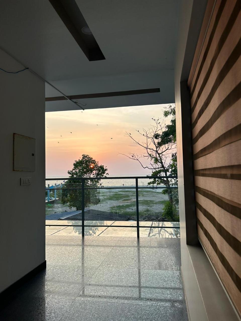 Caspian Beach Resort Alappuzha Buitenkant foto