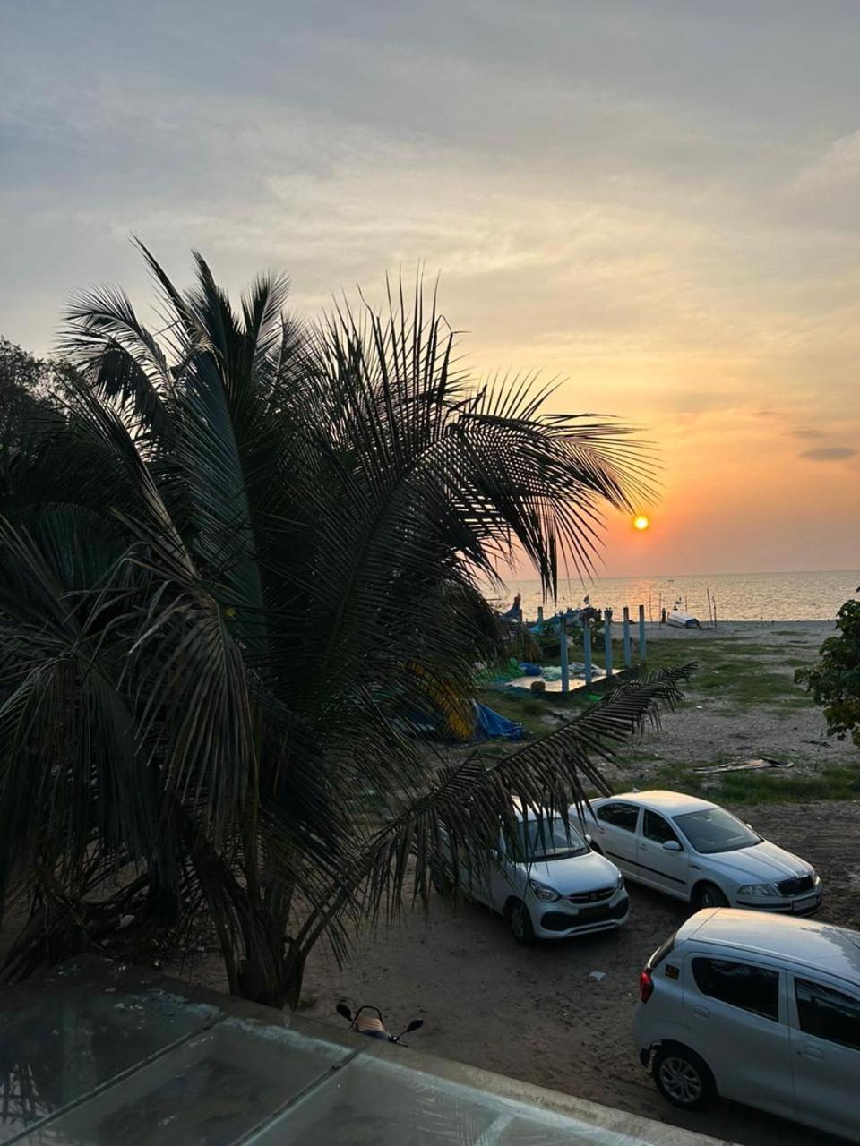Caspian Beach Resort Alappuzha Buitenkant foto